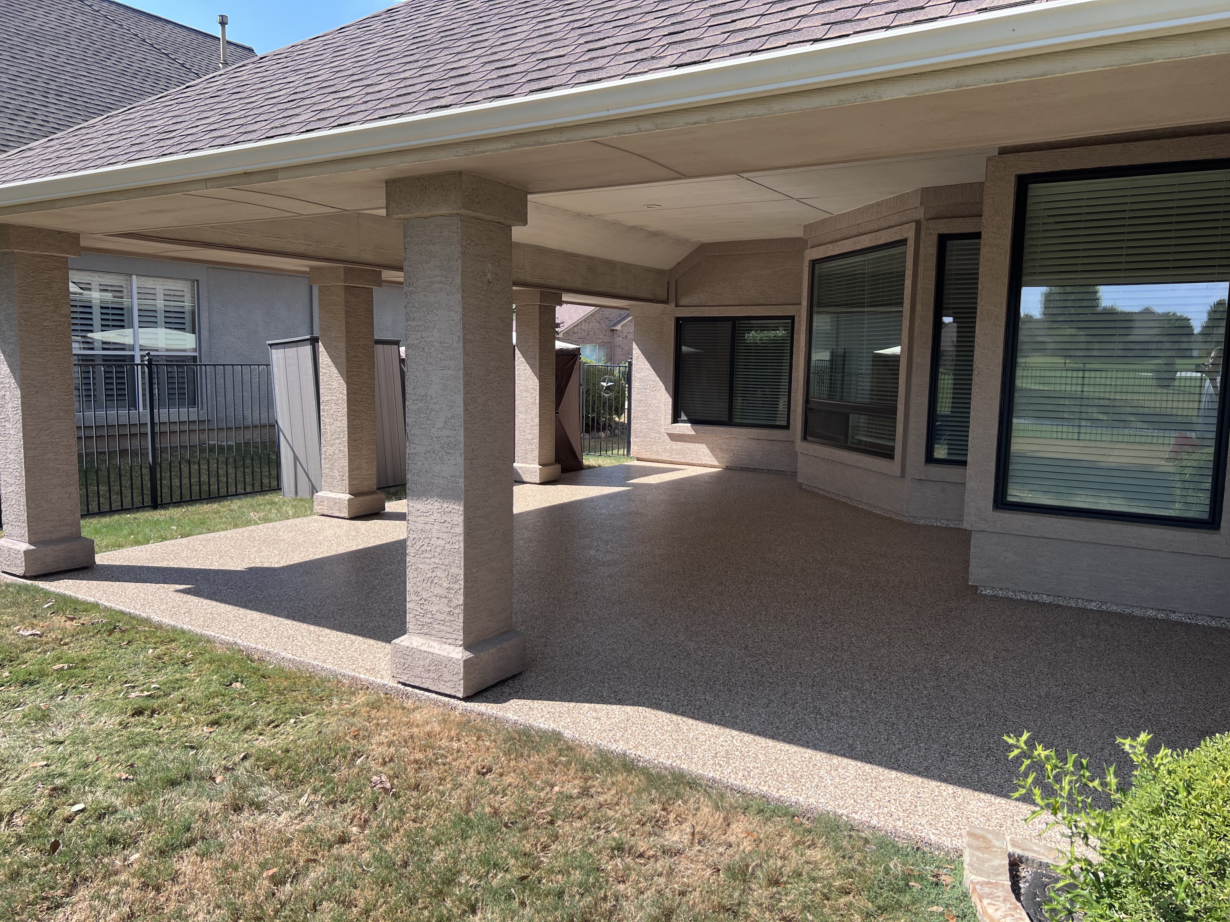 Full-flake epoxy garage floor coating – DFW